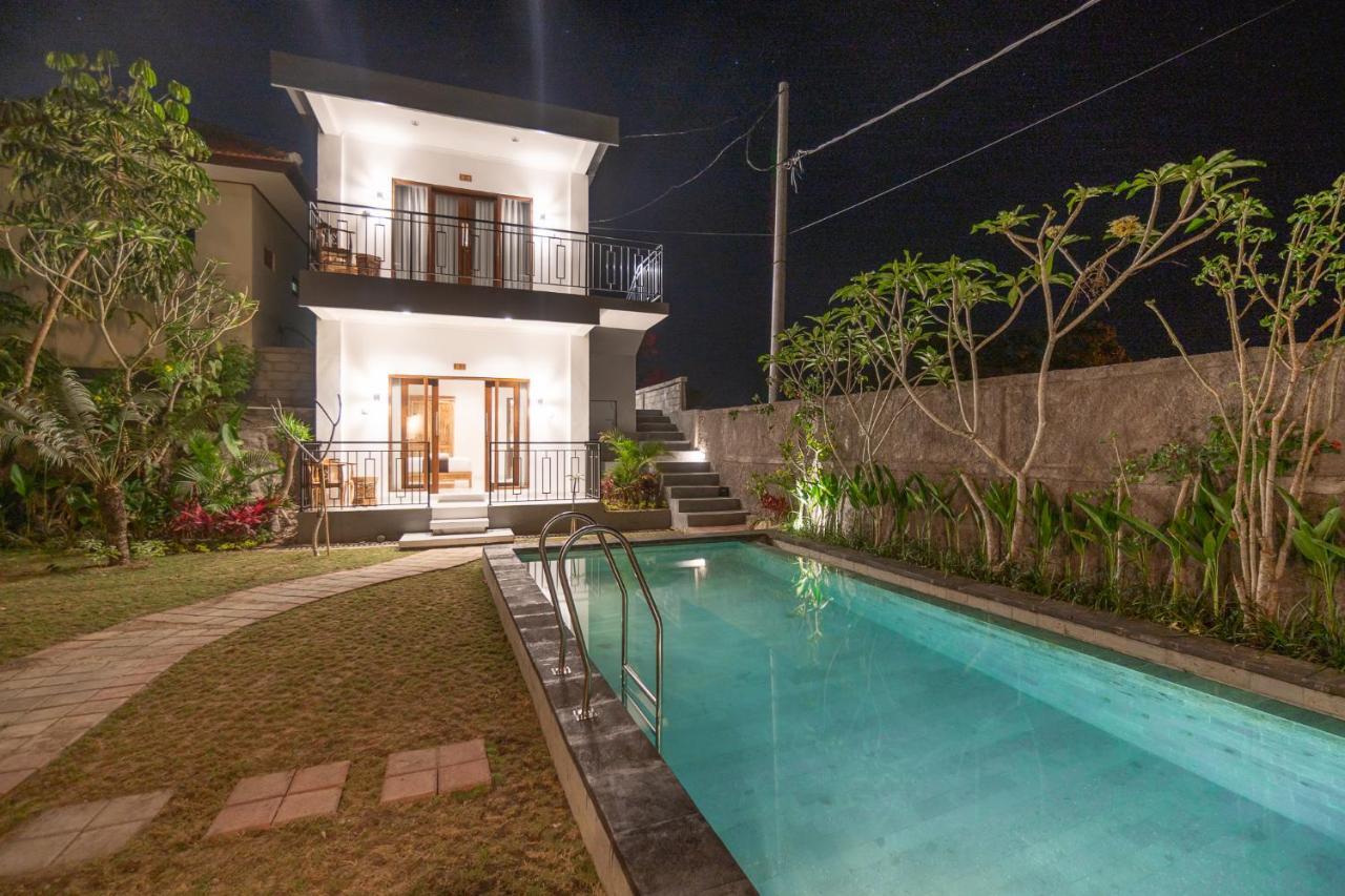 Wooden Puri Guesthouse Uluwatu Екстериор снимка
